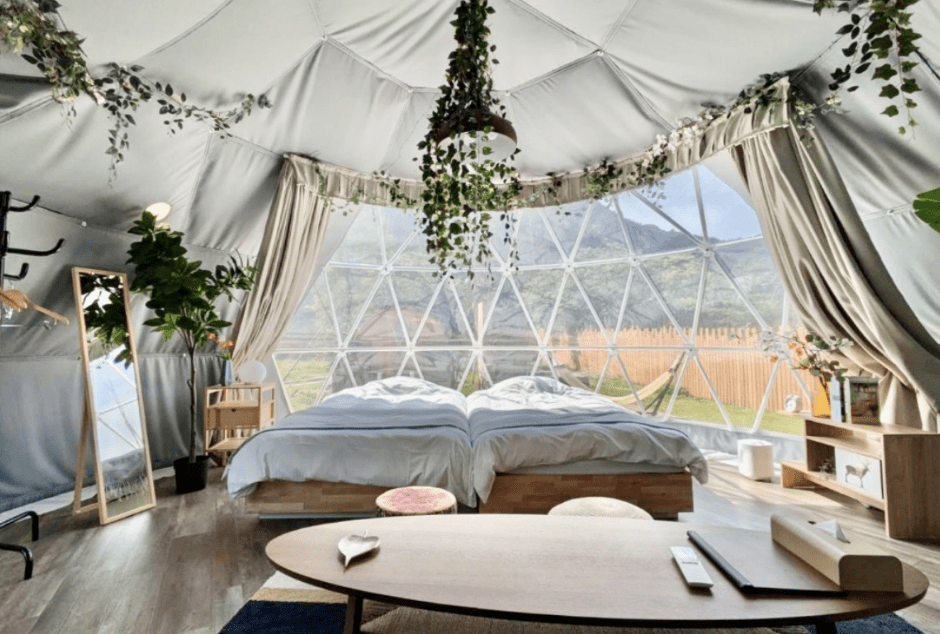 ペットとグランピングテント