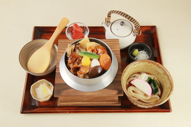 赤城鶏と山菜五目釜めし御膳